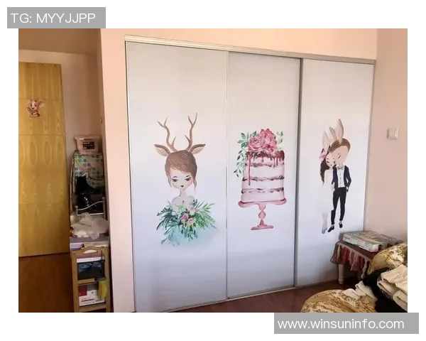 打造个性化空间衣柜背面足球明星贴纸让你的房间焕然一新